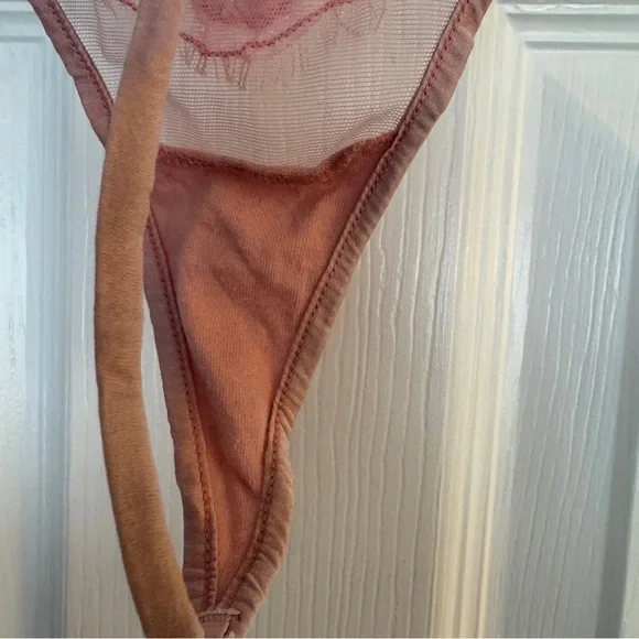 FLEUR DU MAL | FDM x Marilyn Monroe satin-trimmed embroidered tulle thong 3/MED - Picture 9 of 10